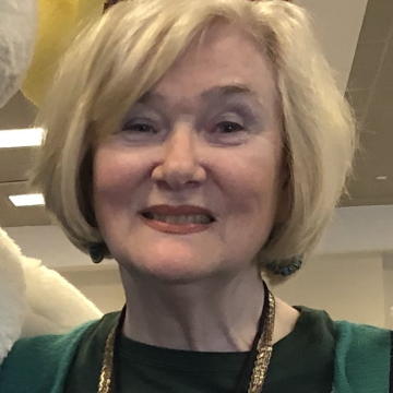 Headshot of Mari Forbes