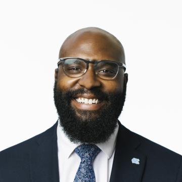 Headshot of Matthew Williams