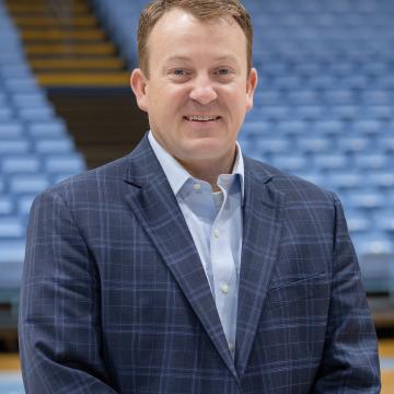 Headshot of Seth Reeves