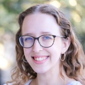 Headshot of Riley Wojcik
