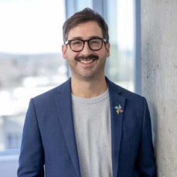 Headshot of Tom Sowders