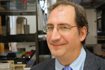 Close-up of Bryan Roth in a lab.