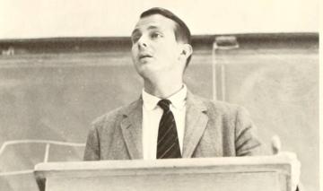 Dr. Kimball King teaching a class